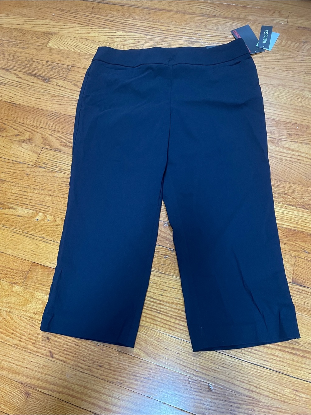 Briggs Navy Cropped Stretch Capris